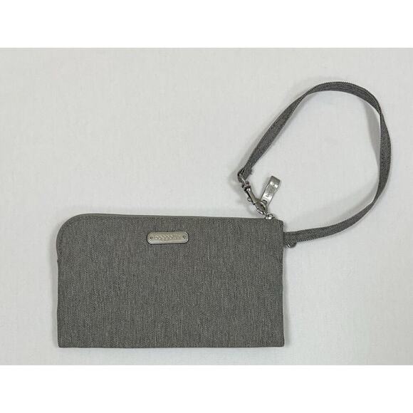 Baggalini Gray Silver RFID Security Wristlet Clutch Wallet EUC - Picture 1 of 6